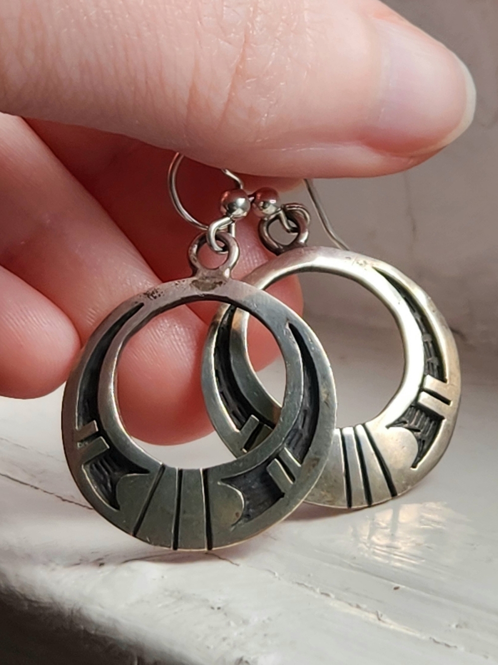 BEAUFORD DAWAHOYA HOPI OVERLAY STERLING SILVER EARRINGS - Picture 4 of 6